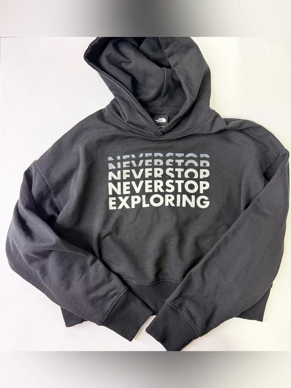 The North Face Never Stop Exploring Black Cropped Hoodie Women’s Size M